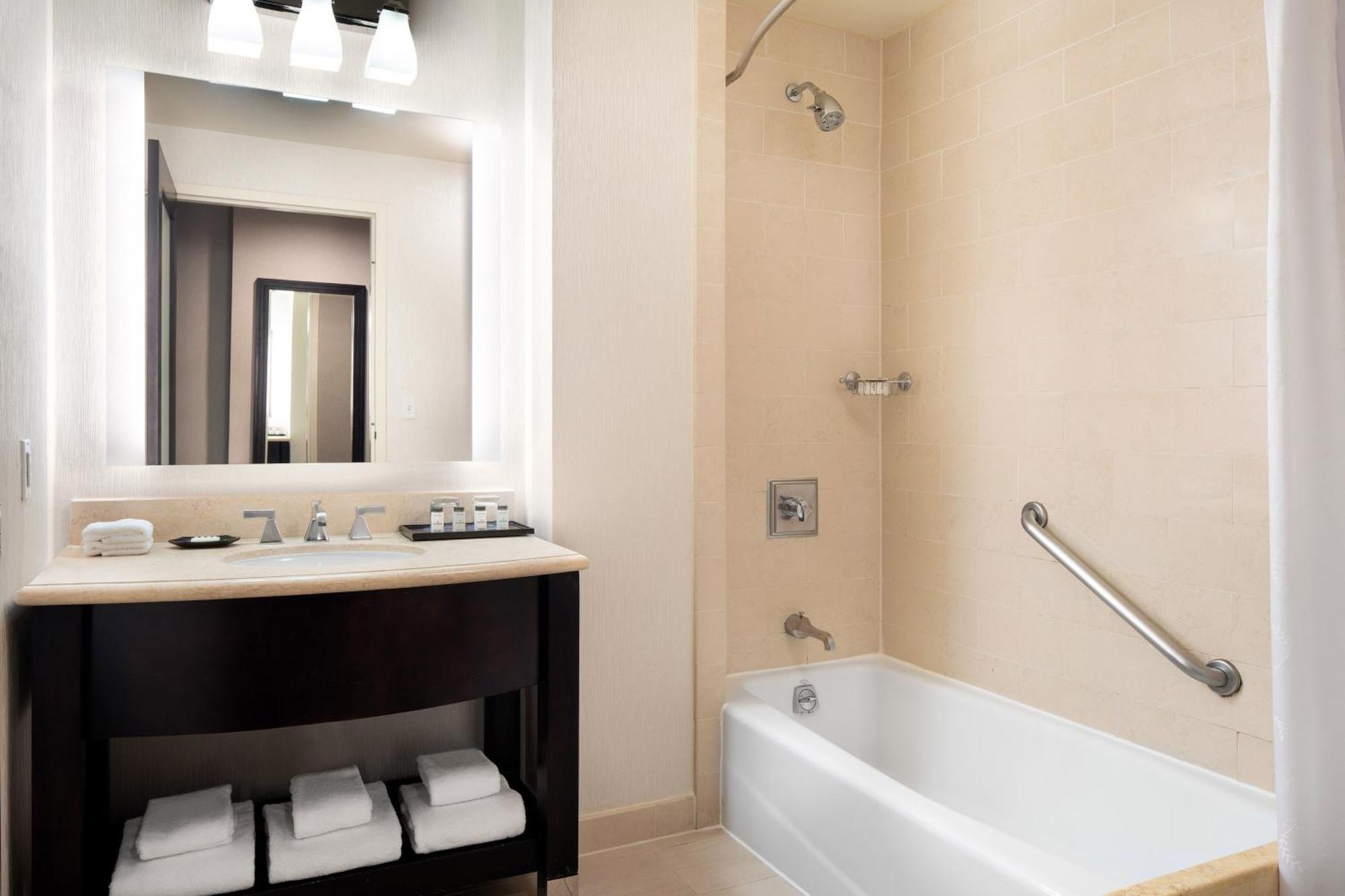 Sheraton Garden Grove-Anaheim South Extérieur photo